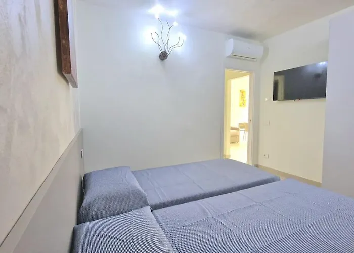 Soleil - Front Apartment *