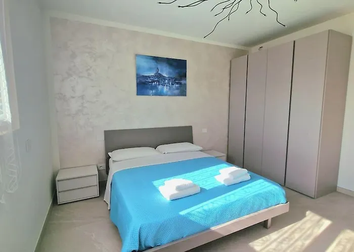 Soleil - Front Apartment